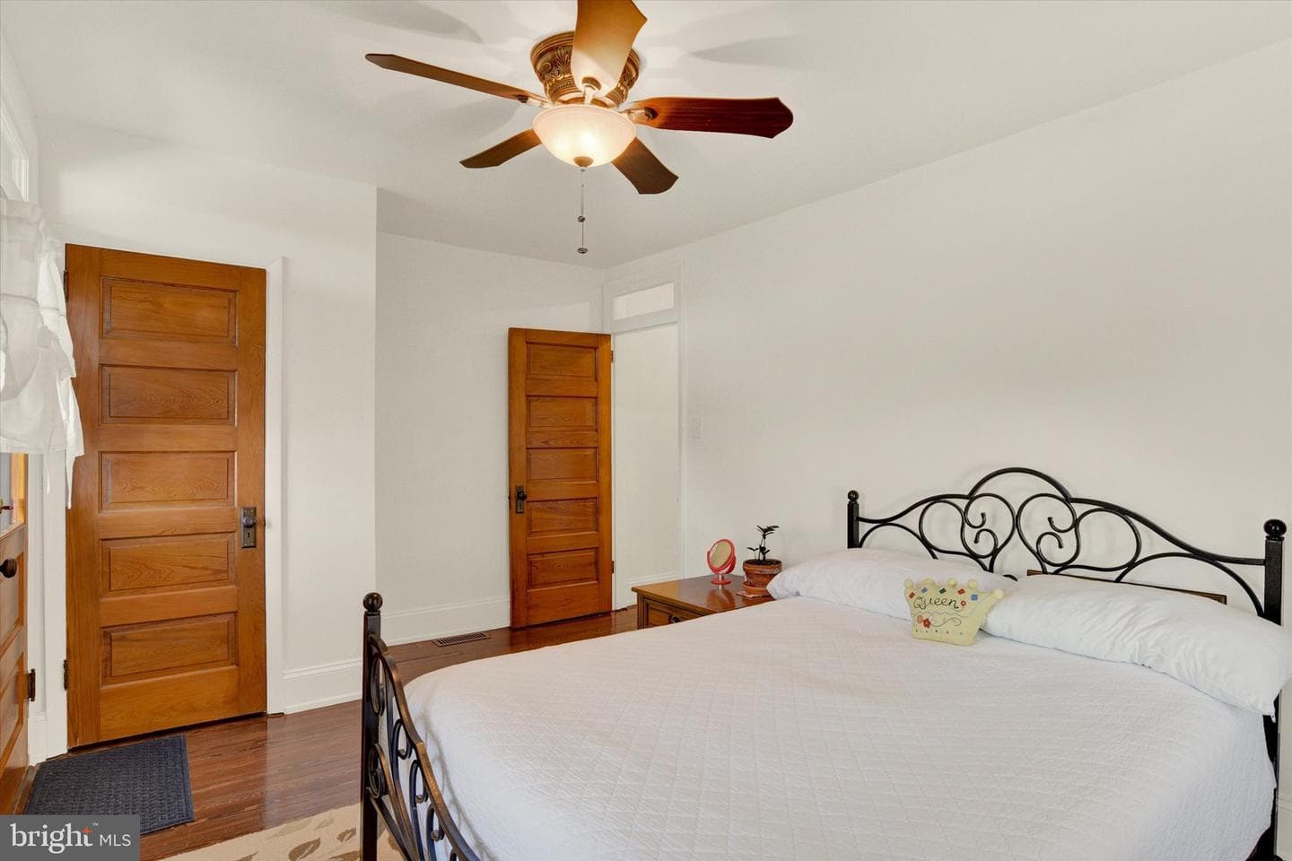 228 Lewis Street photo 20