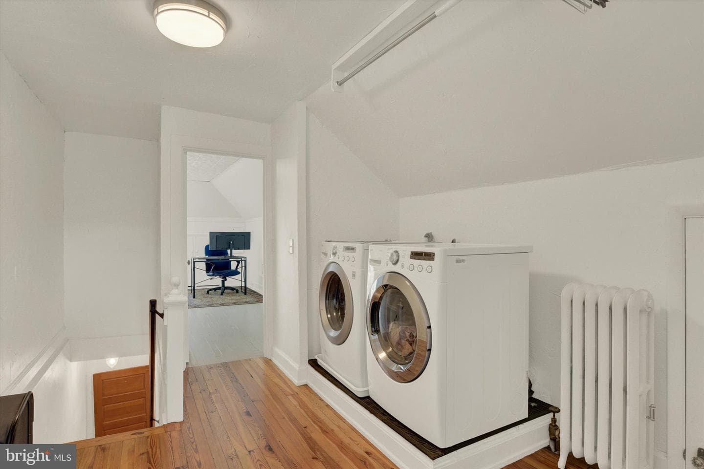 228 Lewis Street photo 24