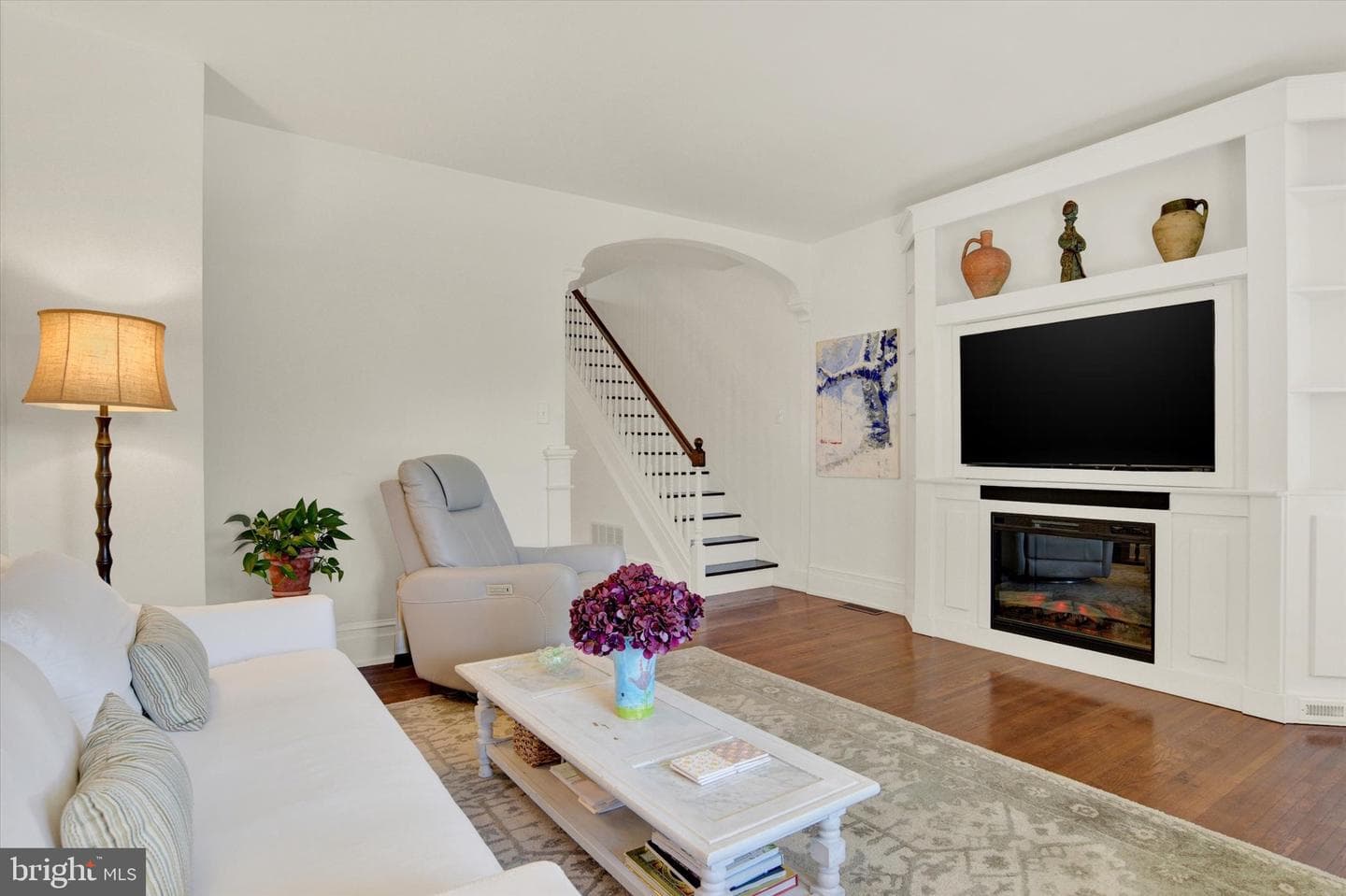 228 Lewis Street photo 4