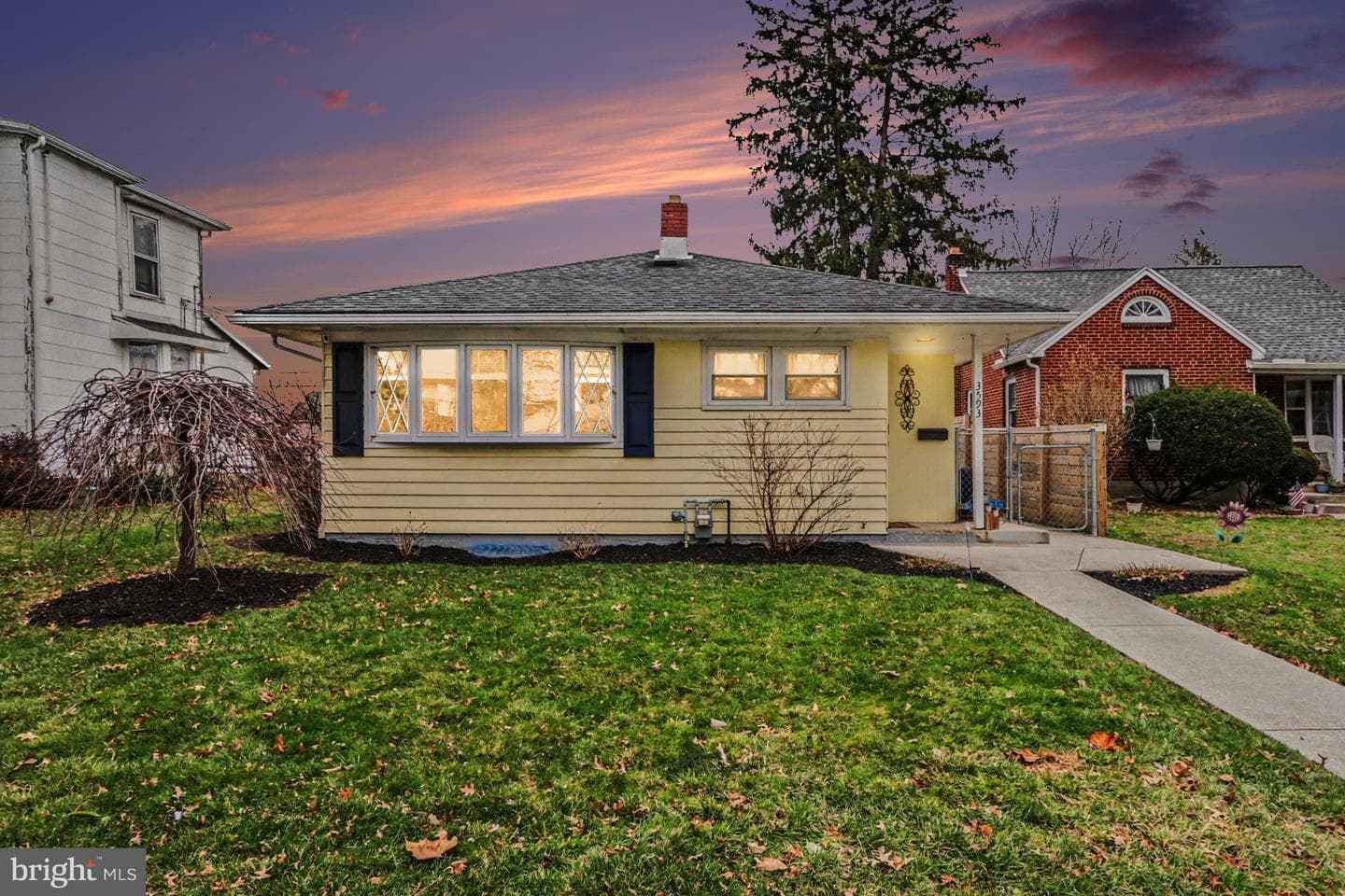 3593 N 4th Street