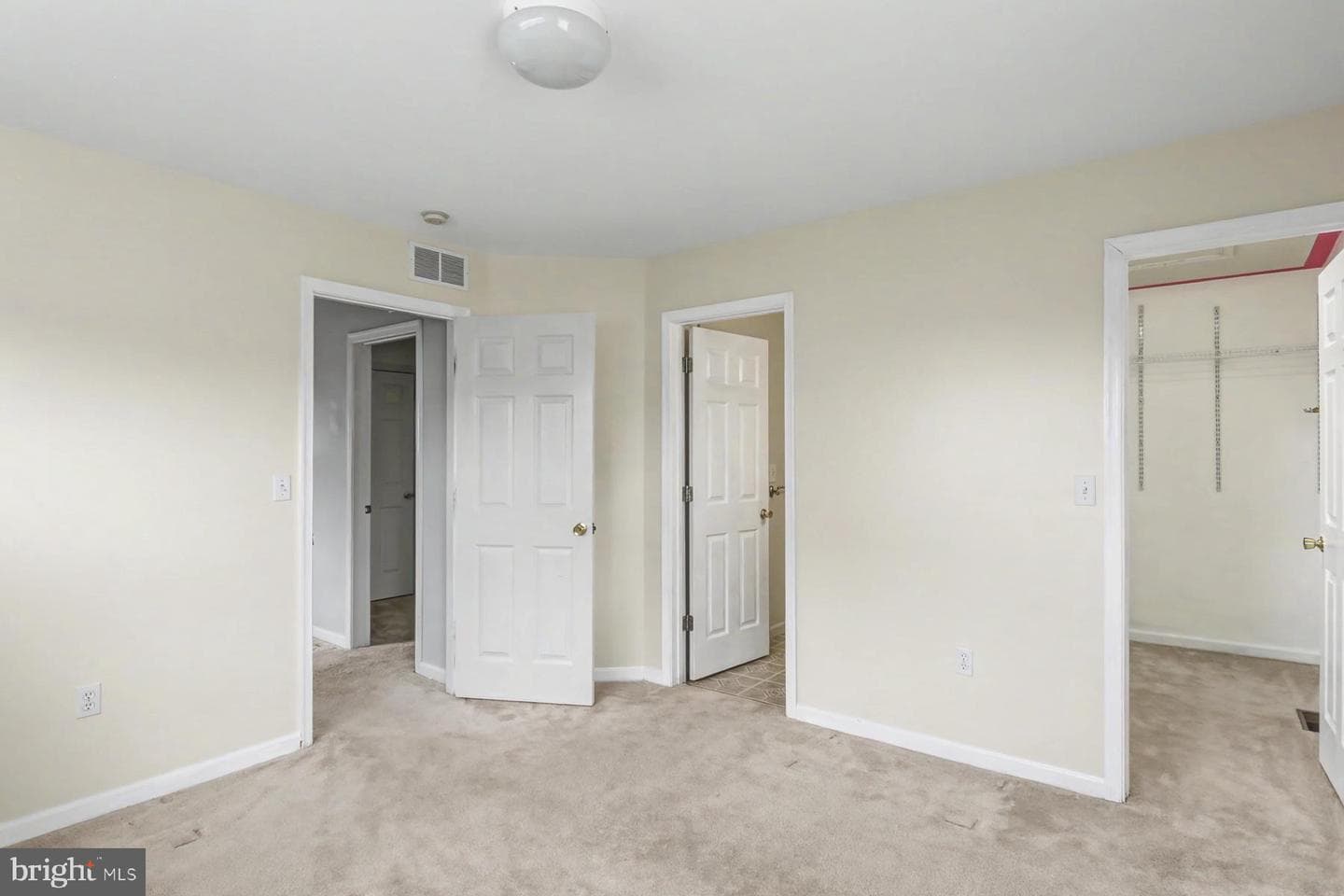 112 Holly Hills Drive photo 32