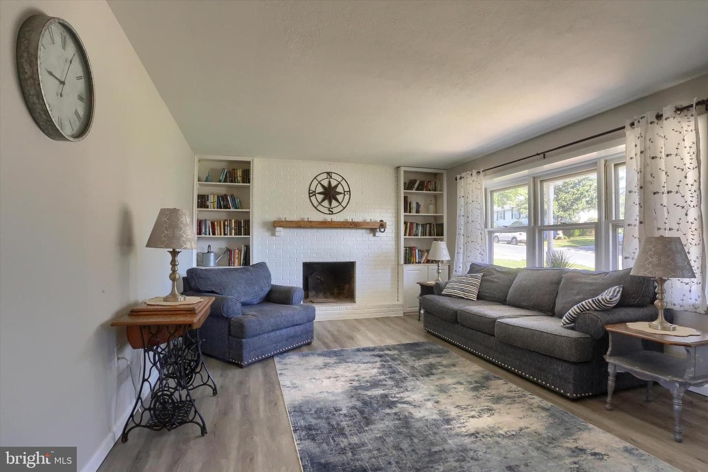 4621 Abbington Drive photo 4