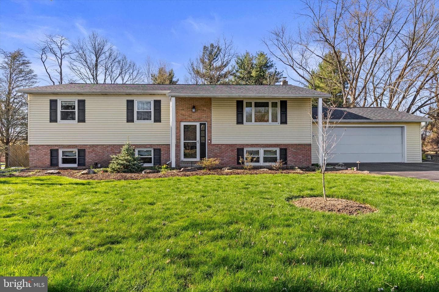 1600 Lori Lane Circle photo 3