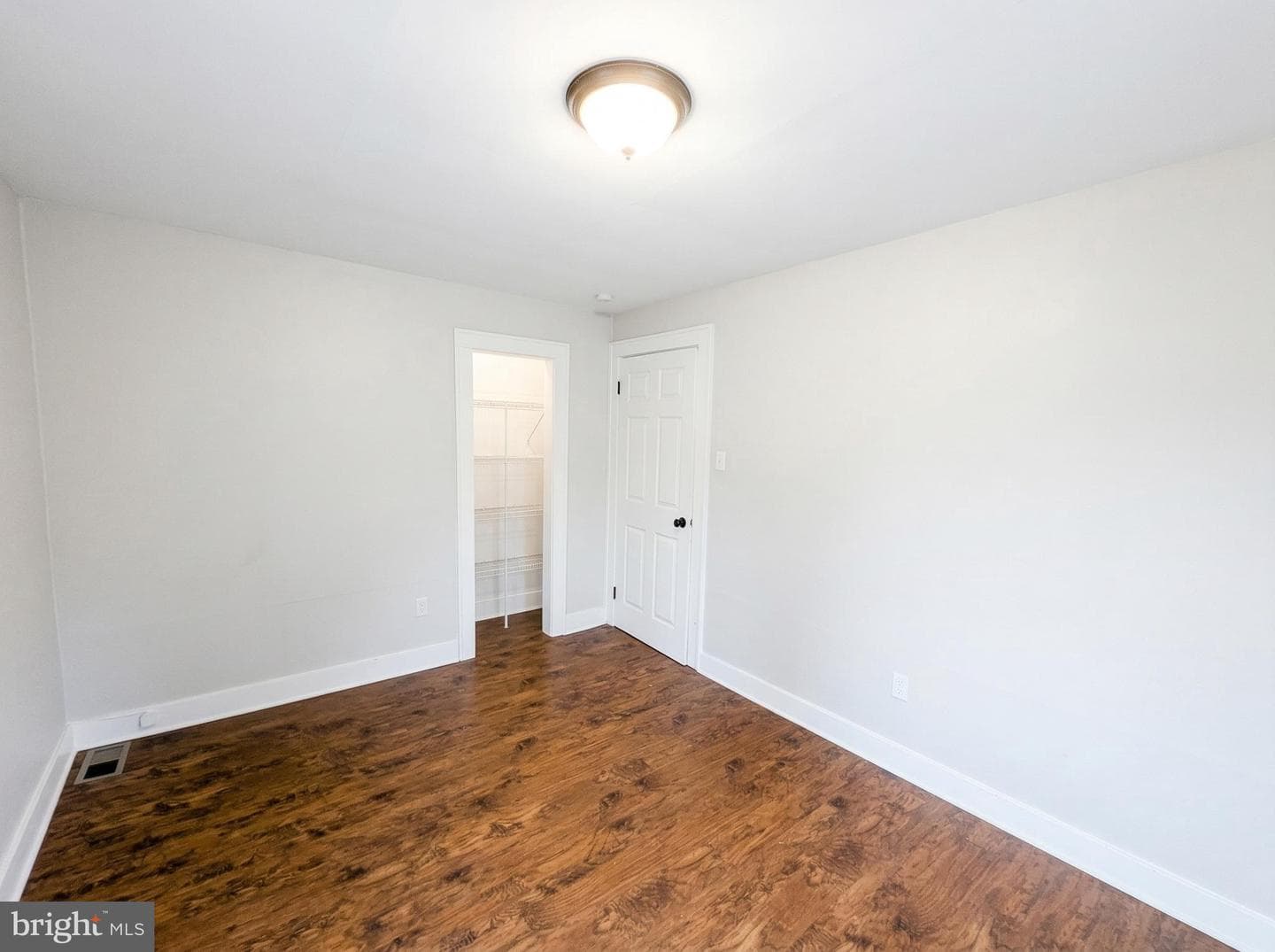 737 Pottsville Street photo 13