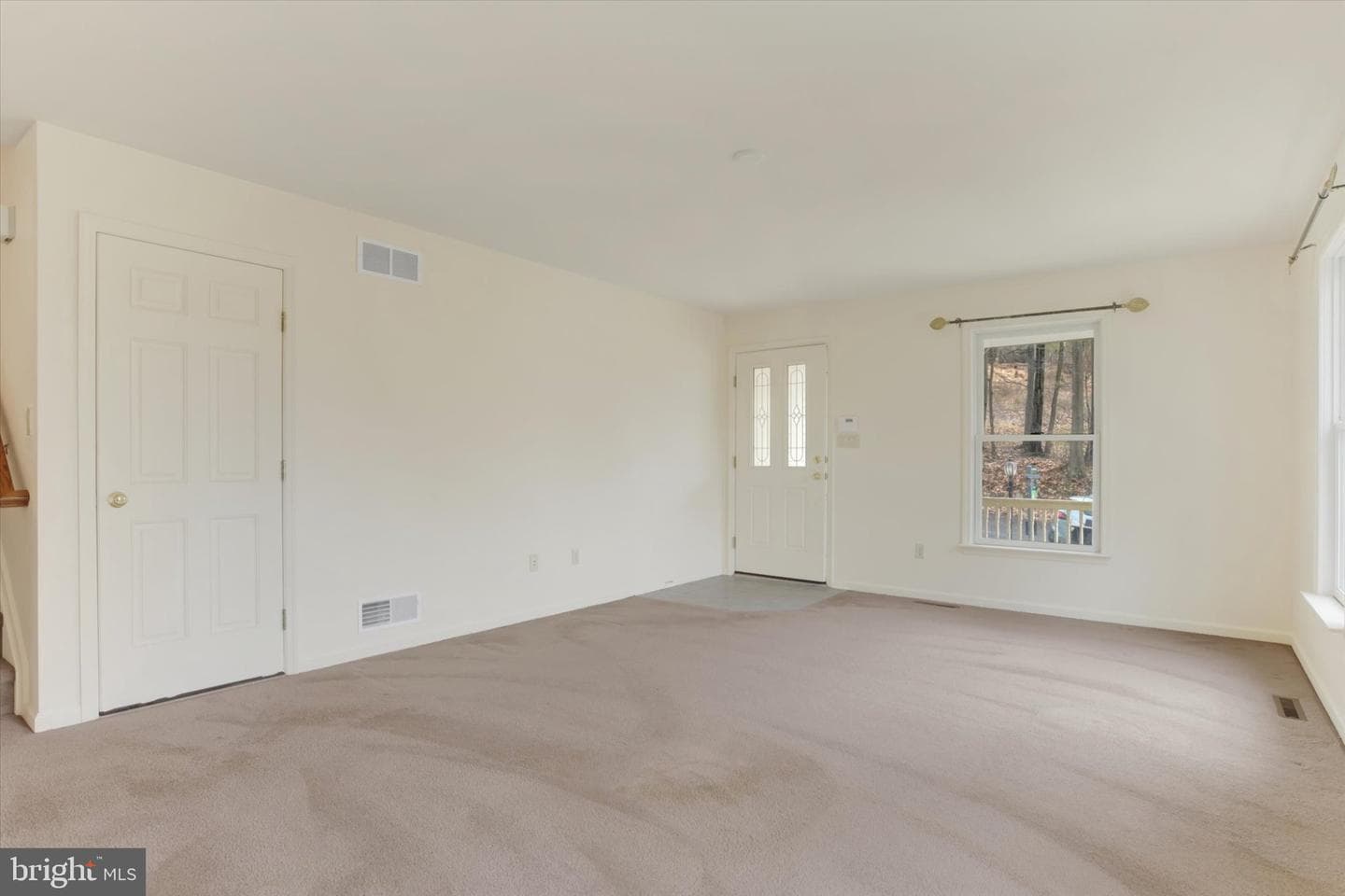 576 Kelker Street photo 4