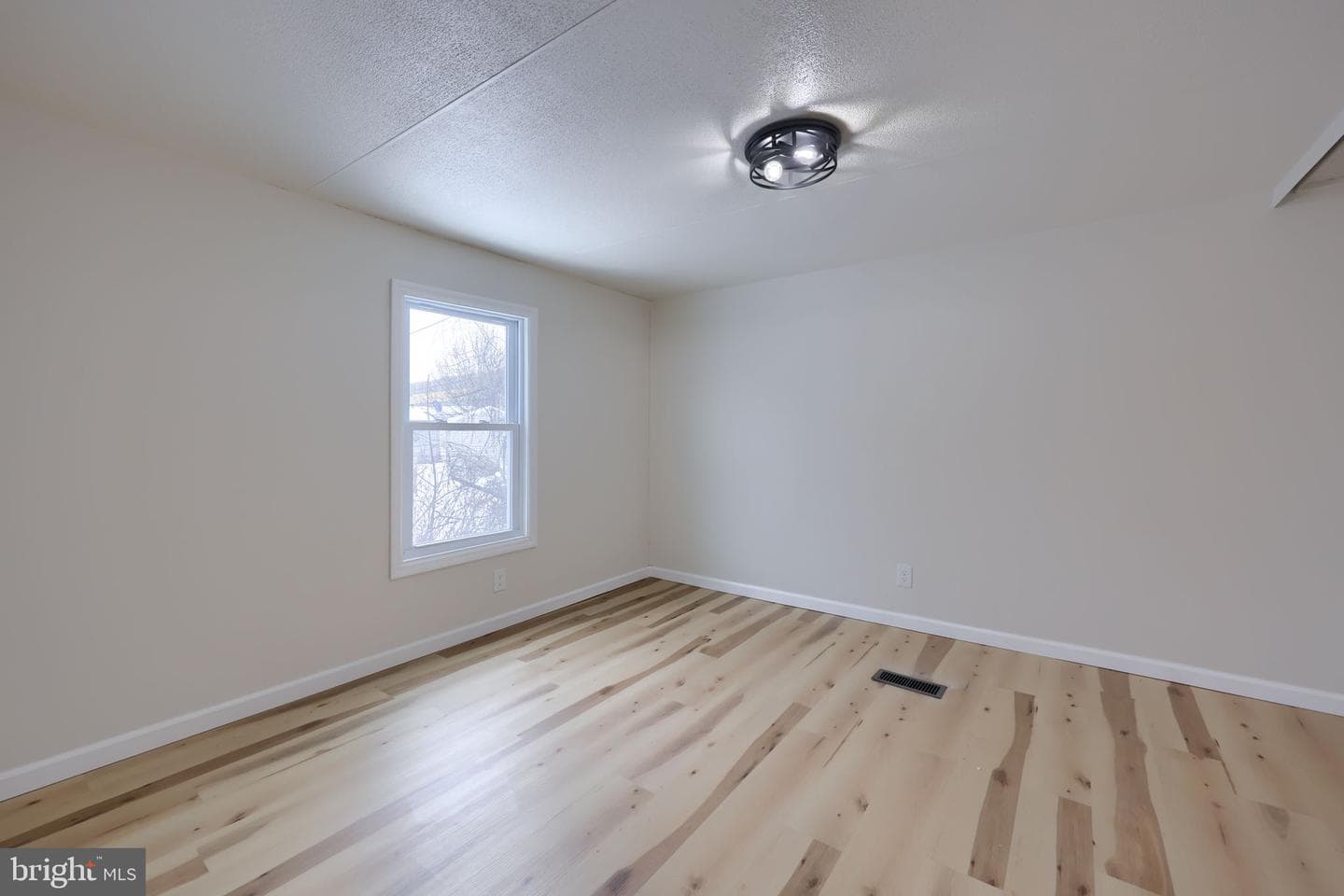 109 Eby Lane photo 16