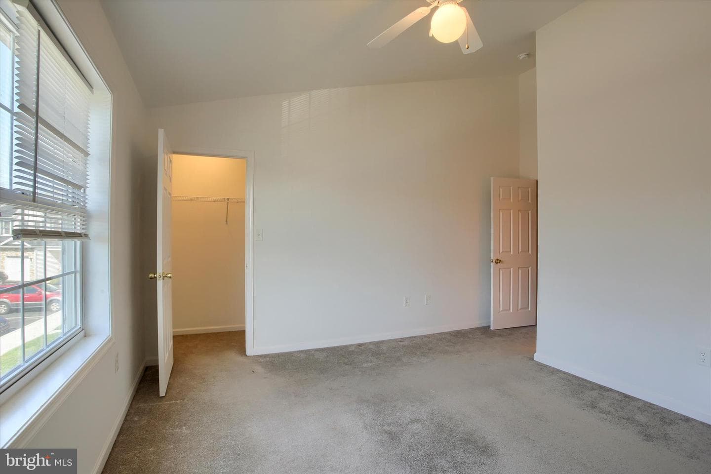7506 Clover Lee Boulevard photo 13