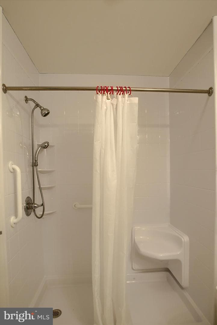 7506 Clover Lee Boulevard photo 19