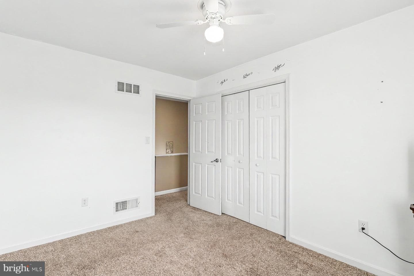 253 Worcester Avenue photo 14