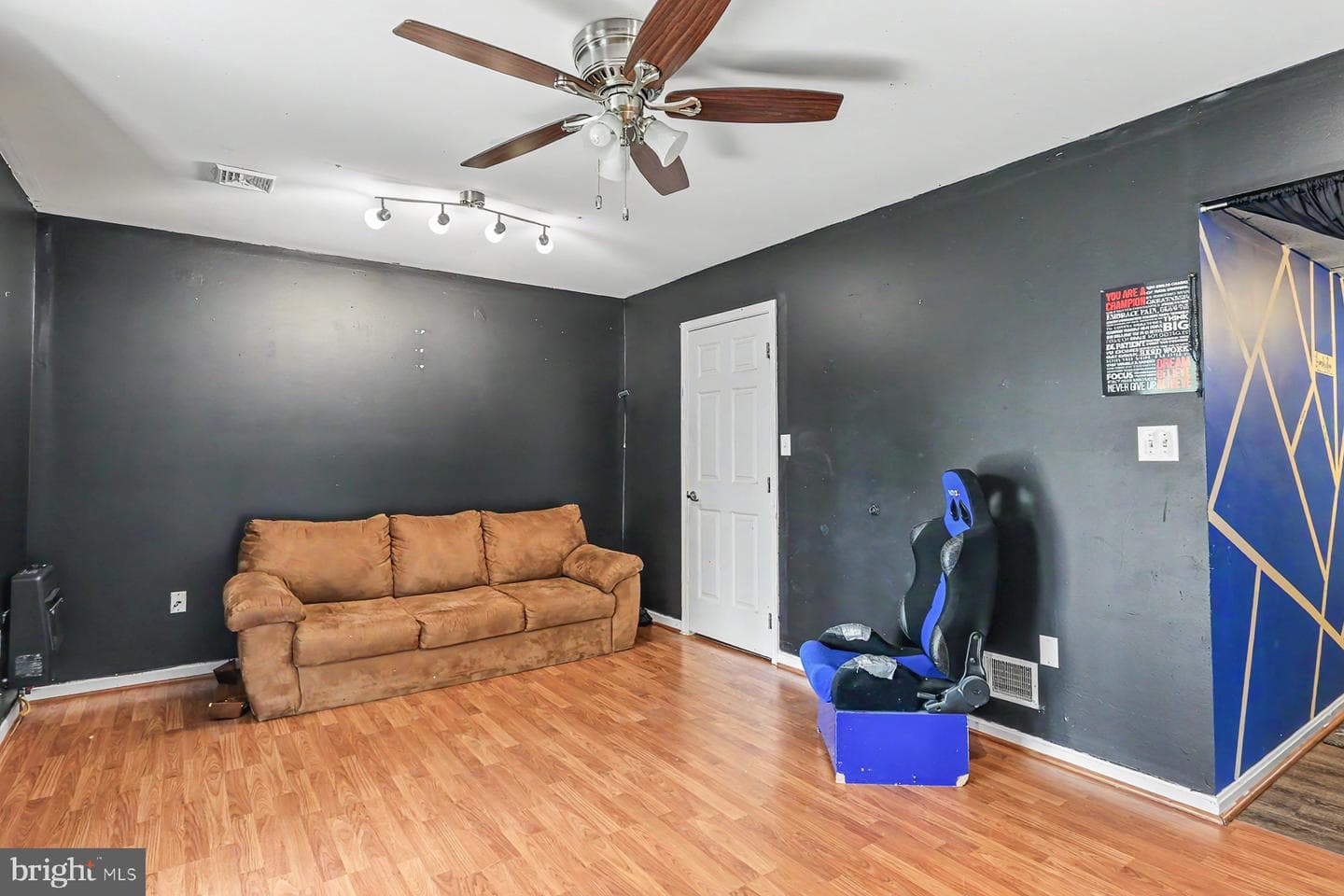253 Worcester Avenue photo 21