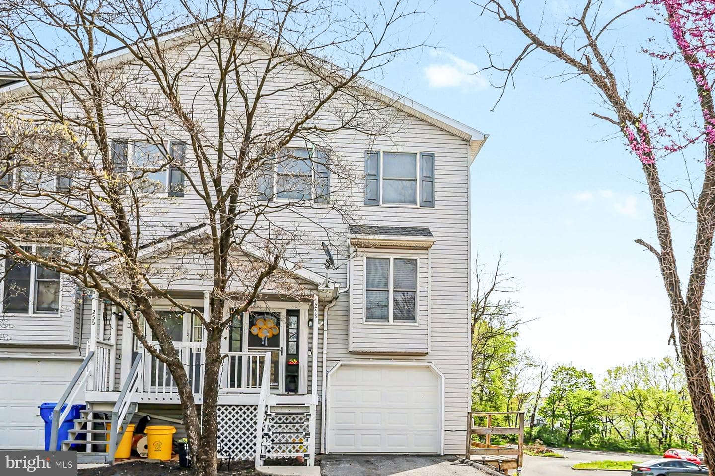 253 Worcester Avenue photo 3