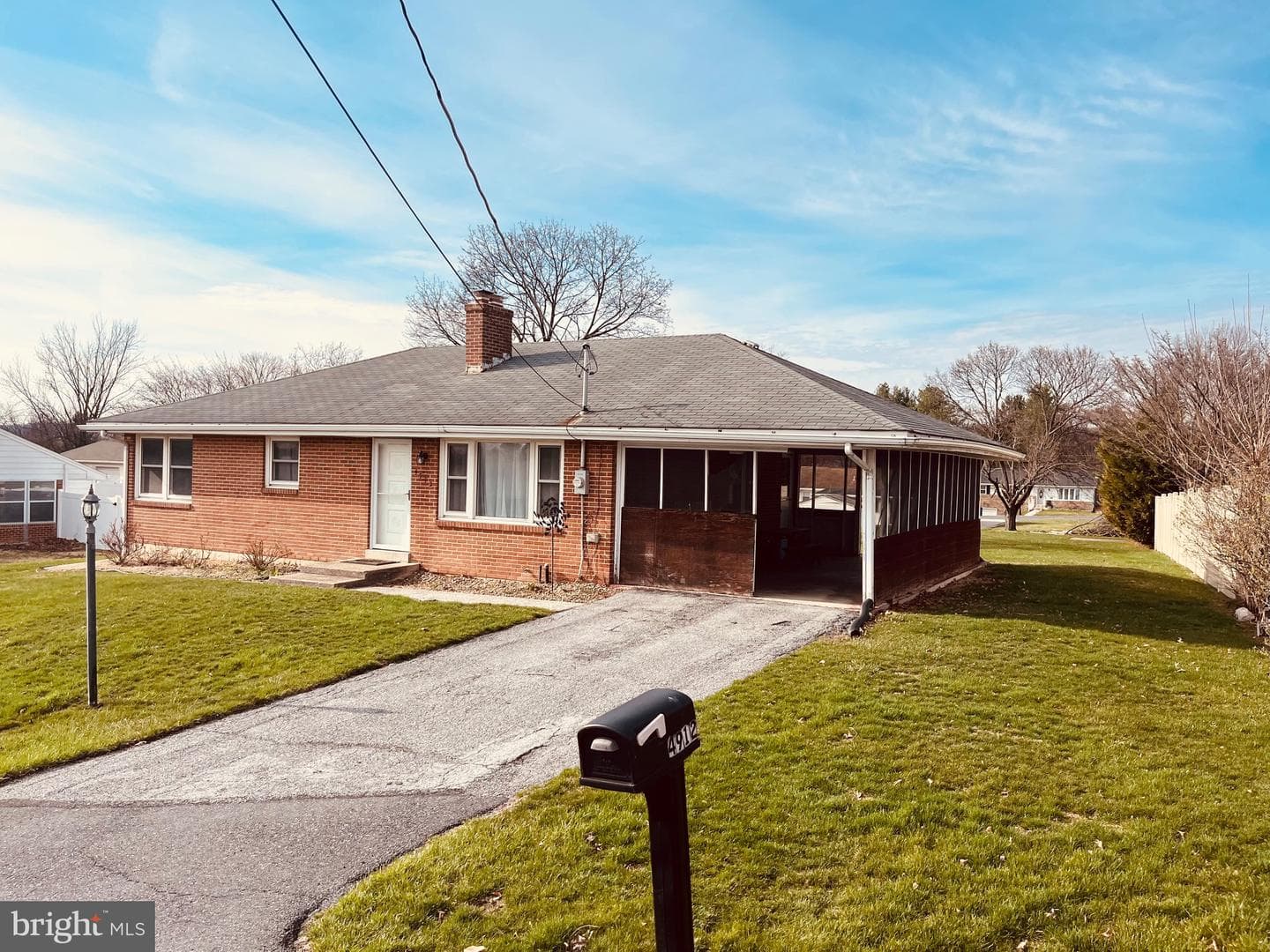 4912 Sunset Drive photo 2