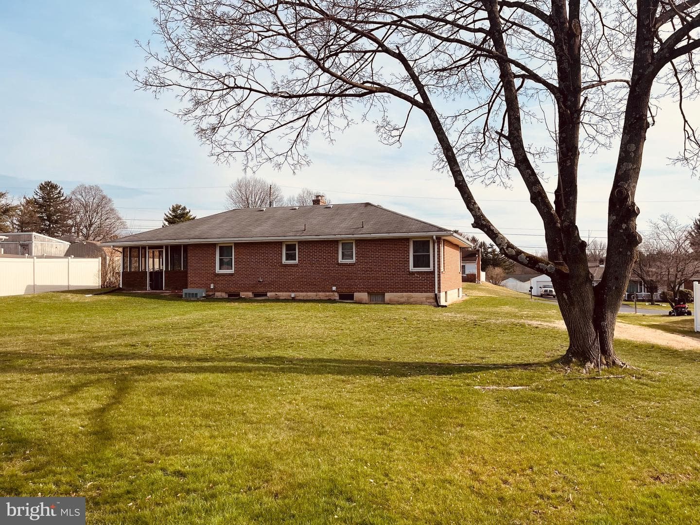4912 Sunset Drive photo 5