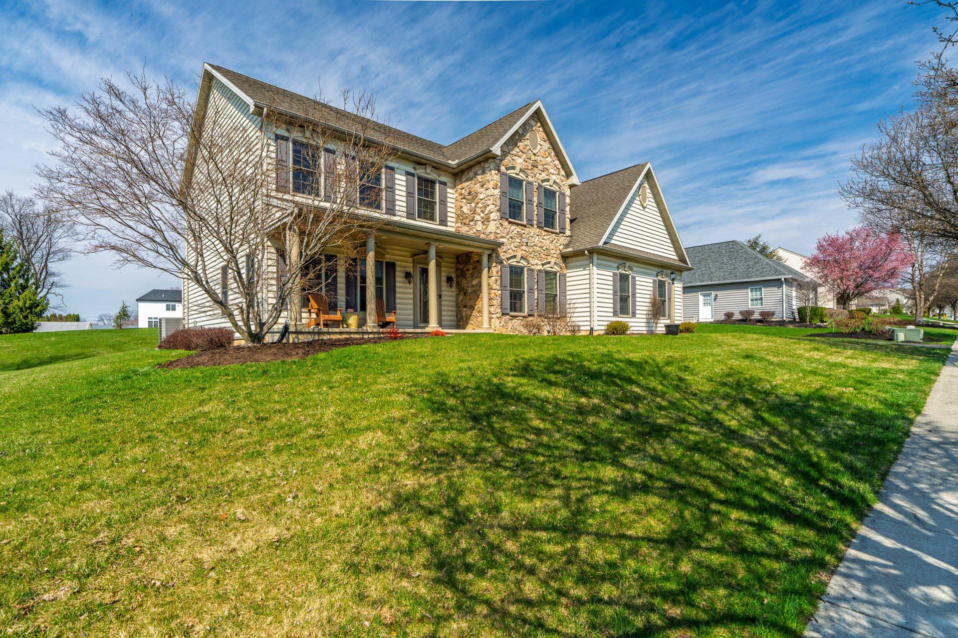 2279 Pullman Way photo 2