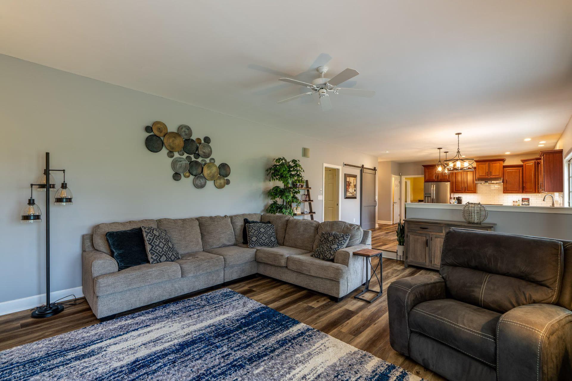 2279 Pullman Way photo 24