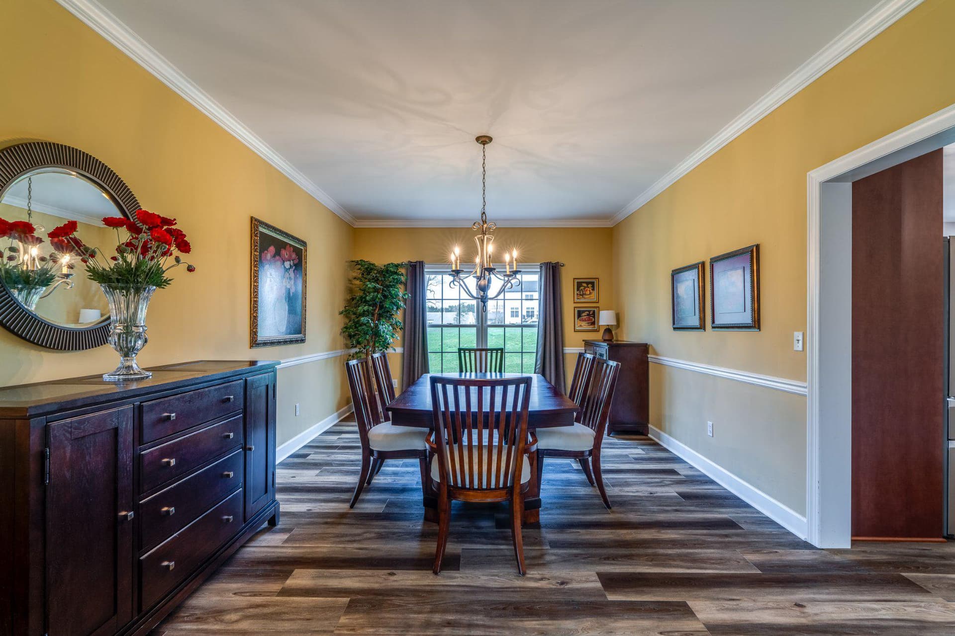 2279 Pullman Way photo 8