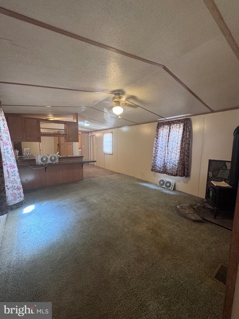 2033 Eshelman Street photo 6