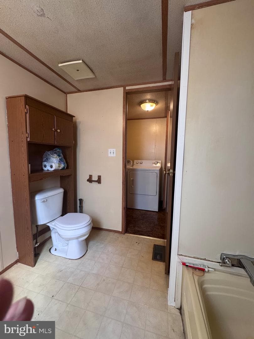 2033 Eshelman Street photo 8