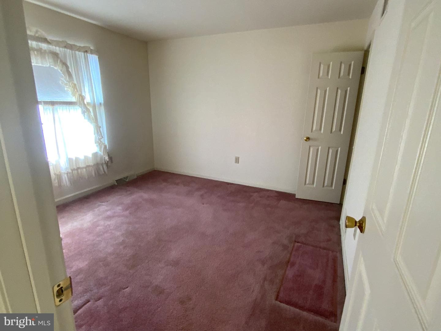6284 Spring Knoll Drive photo 20