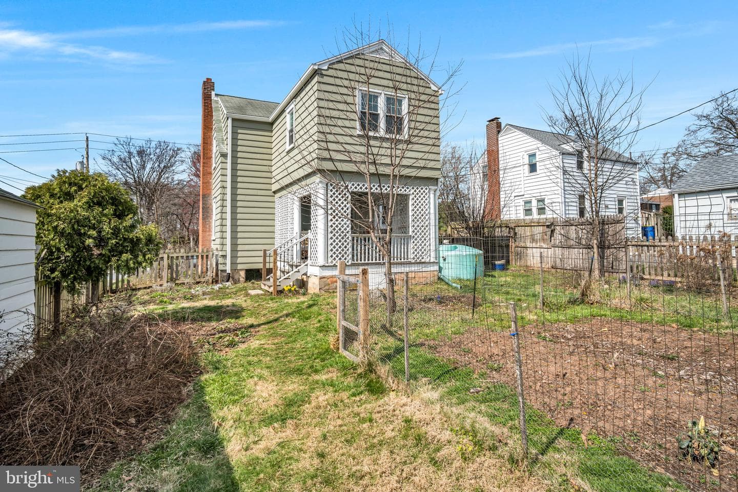 916 N Spring Street photo 24