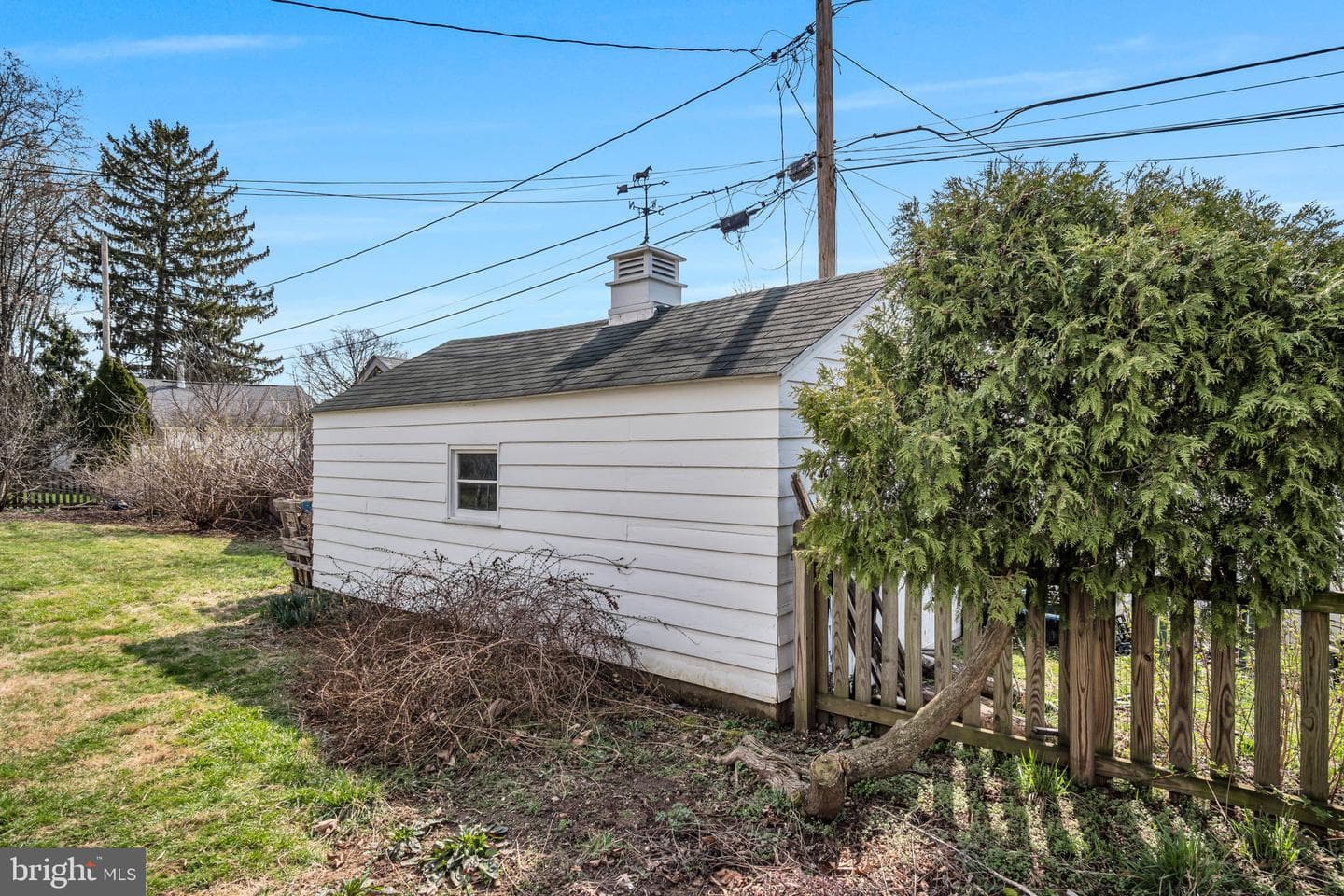 916 N Spring Street photo 26