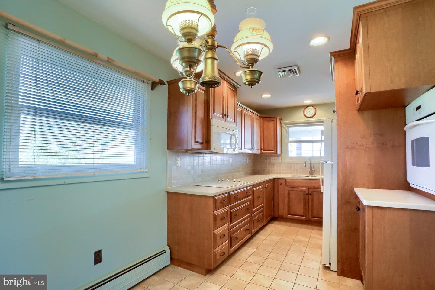 704 Charles Road photo 7