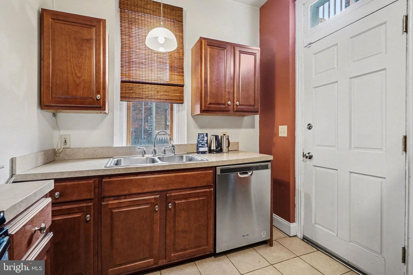 261 Delaware Street photo 11