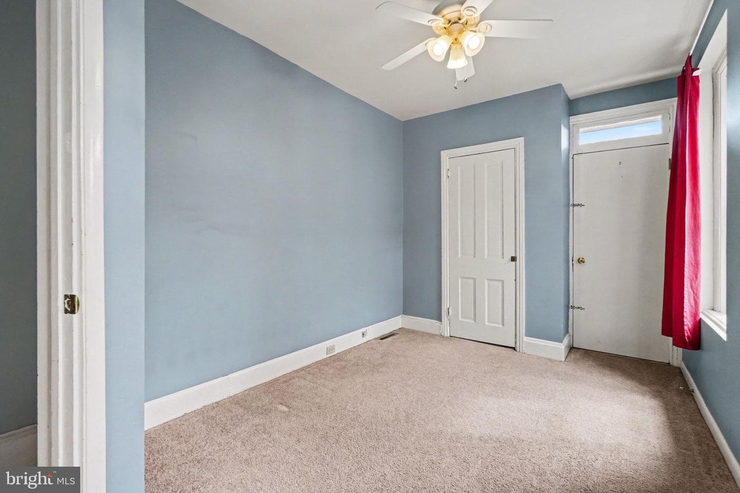 261 Delaware Street photo 13