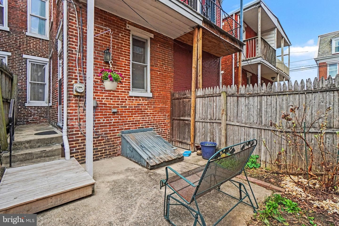 261 Delaware Street photo 32