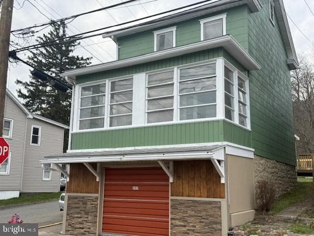 357 W Broad Street, Williamstown