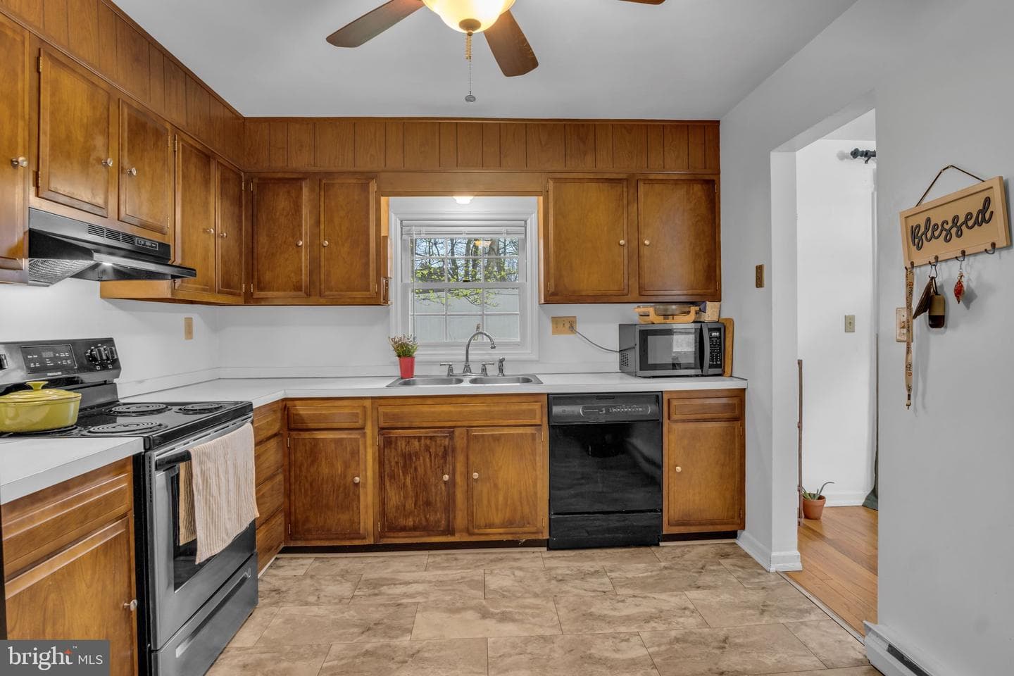 7169 Chambers Hill Road photo 3