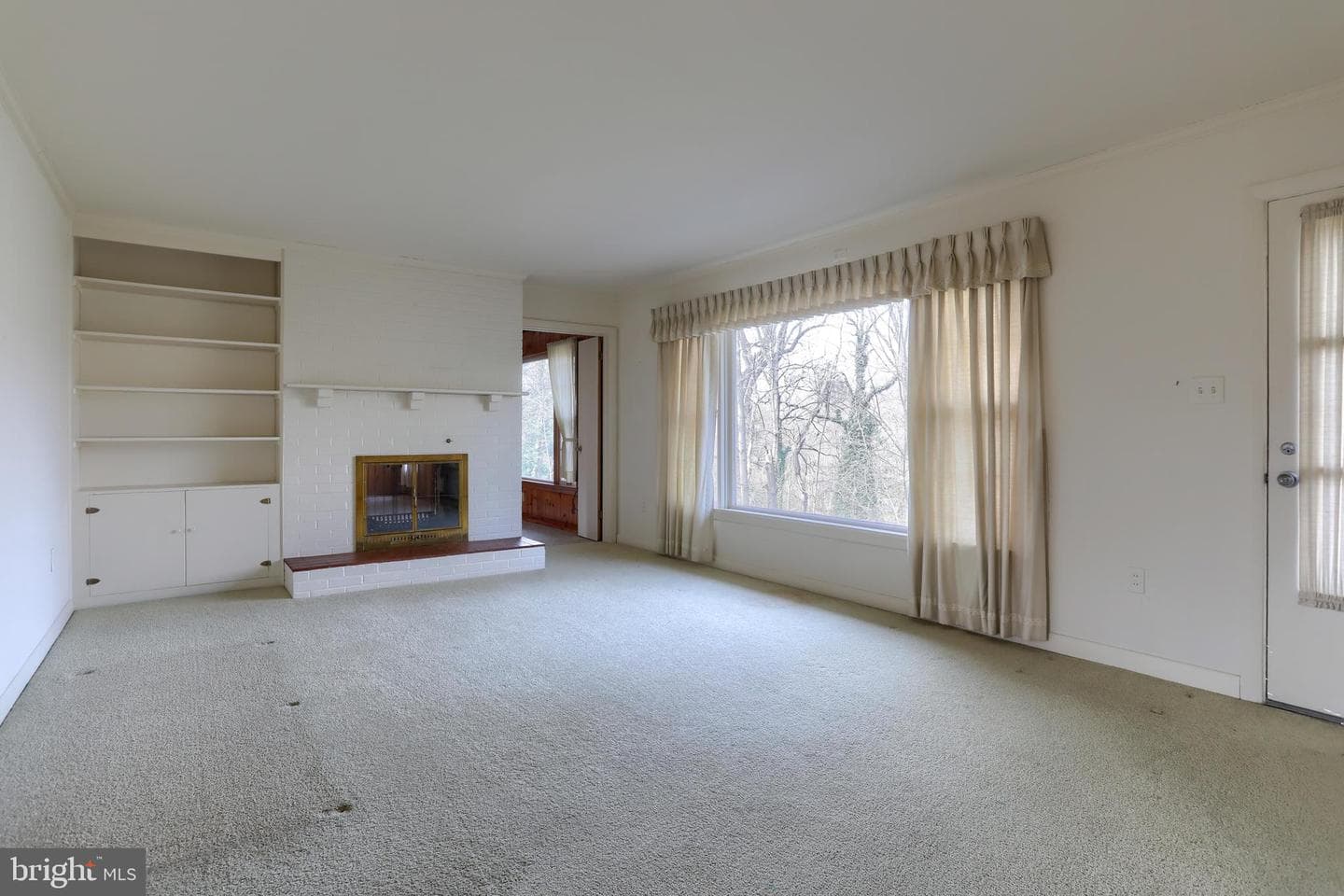 359 E Granada Avenue photo 12