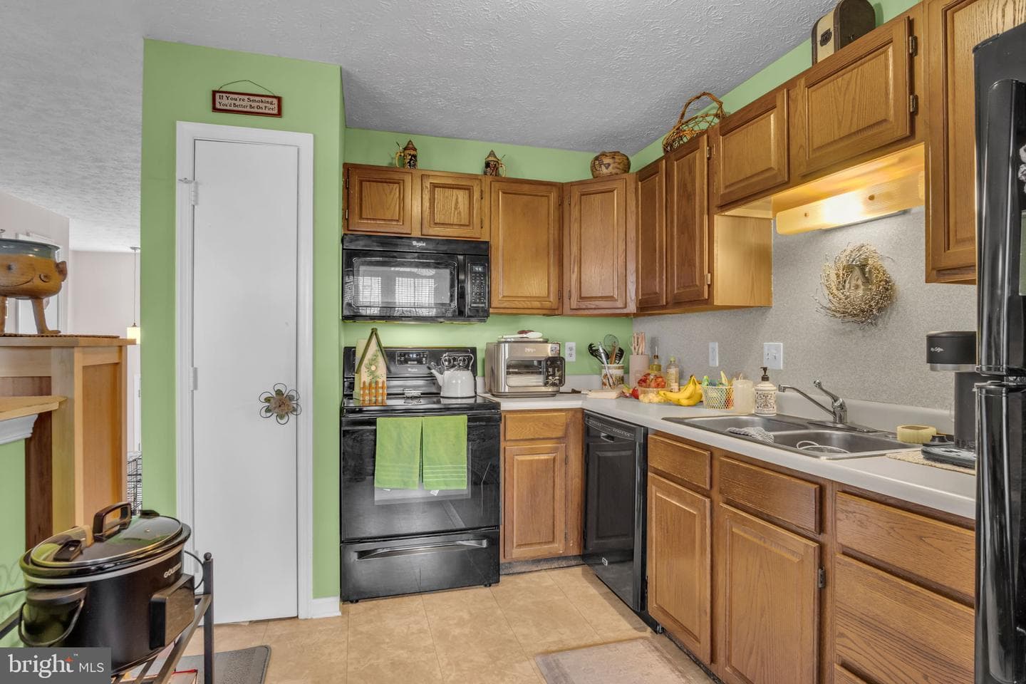 279 Lincoln Avenue photo 10