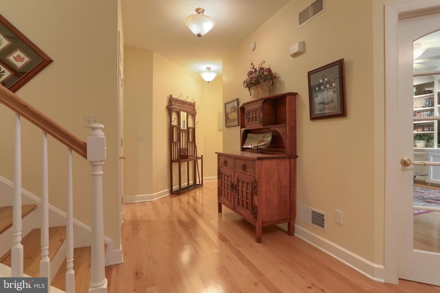 2421 Zell Court photo 23