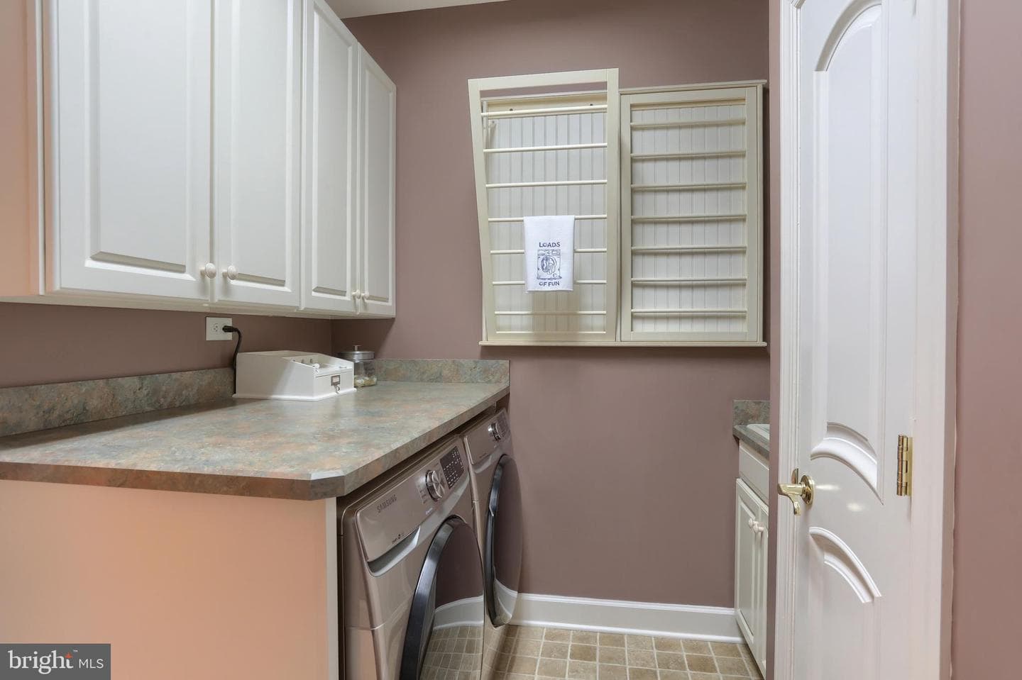 2421 Zell Court photo 32