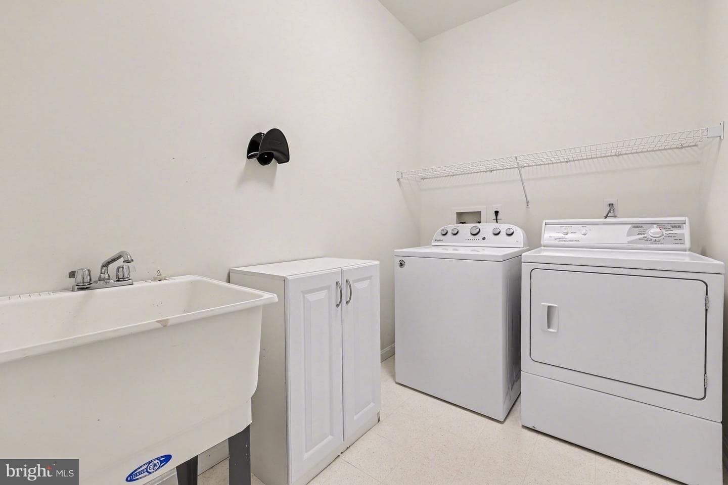 6401 Whisper Wood Lane photo 24