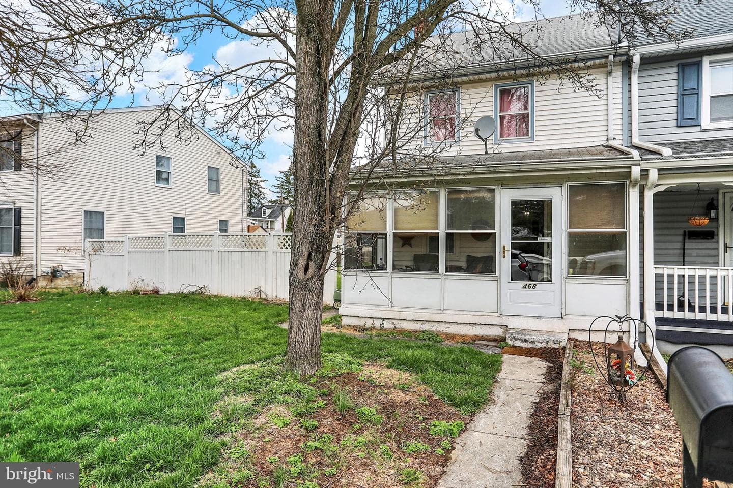468 Elizabeth Street
