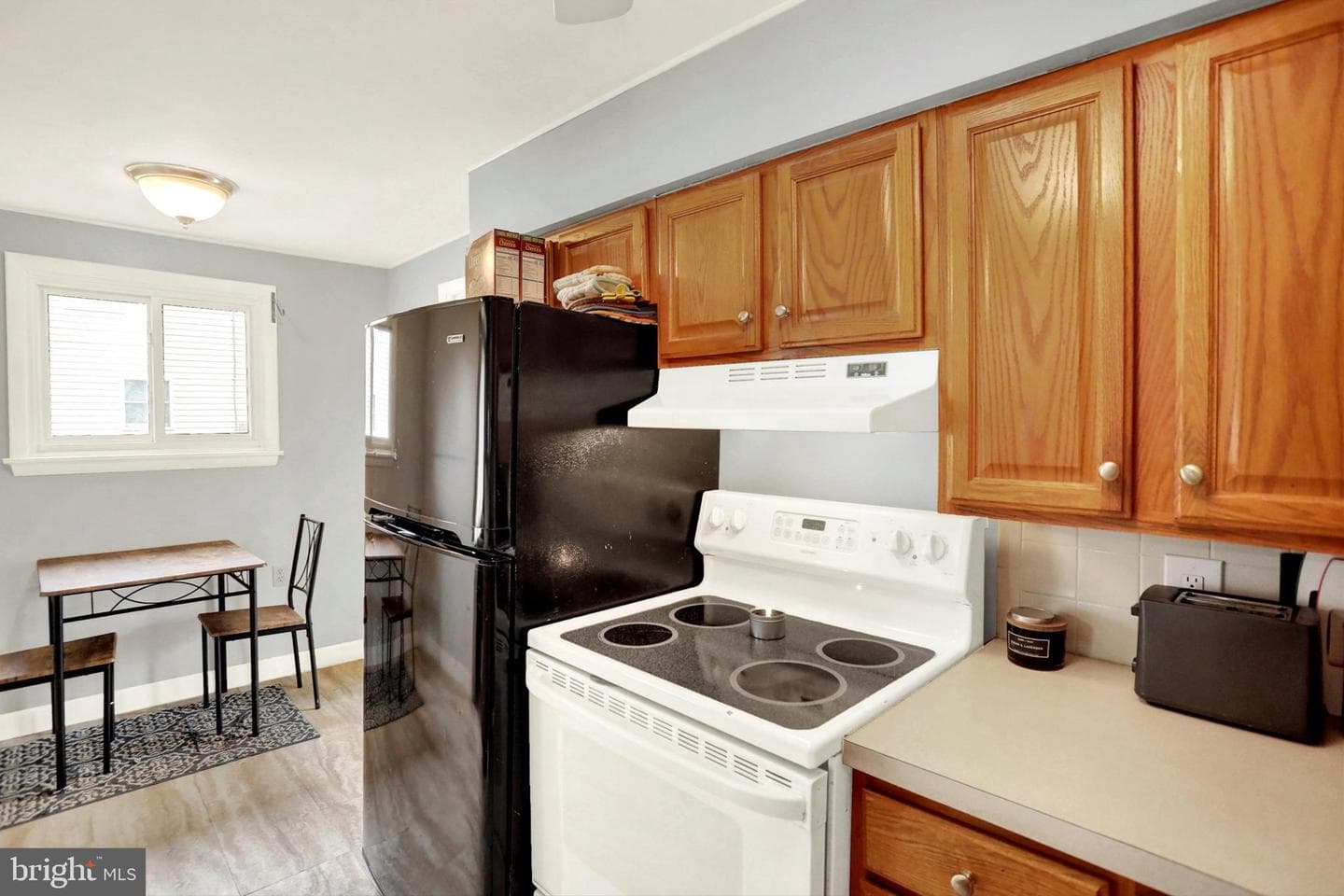 468 Elizabeth Street photo 13