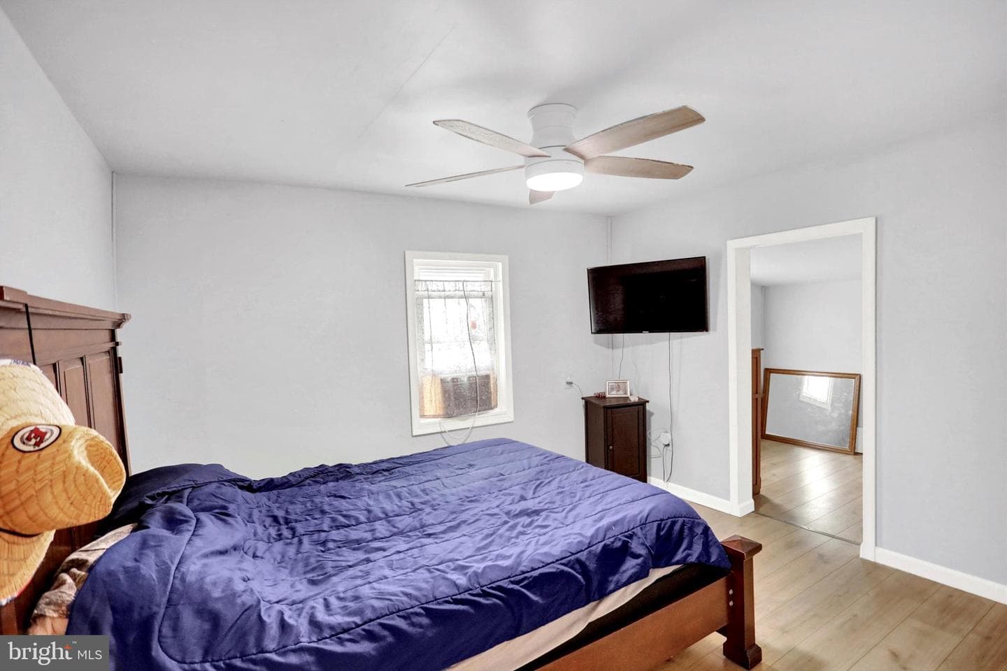 468 Elizabeth Street photo 22