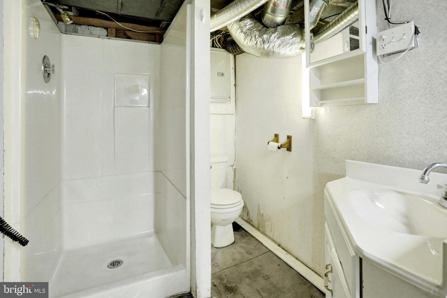 468 Elizabeth Street photo 29