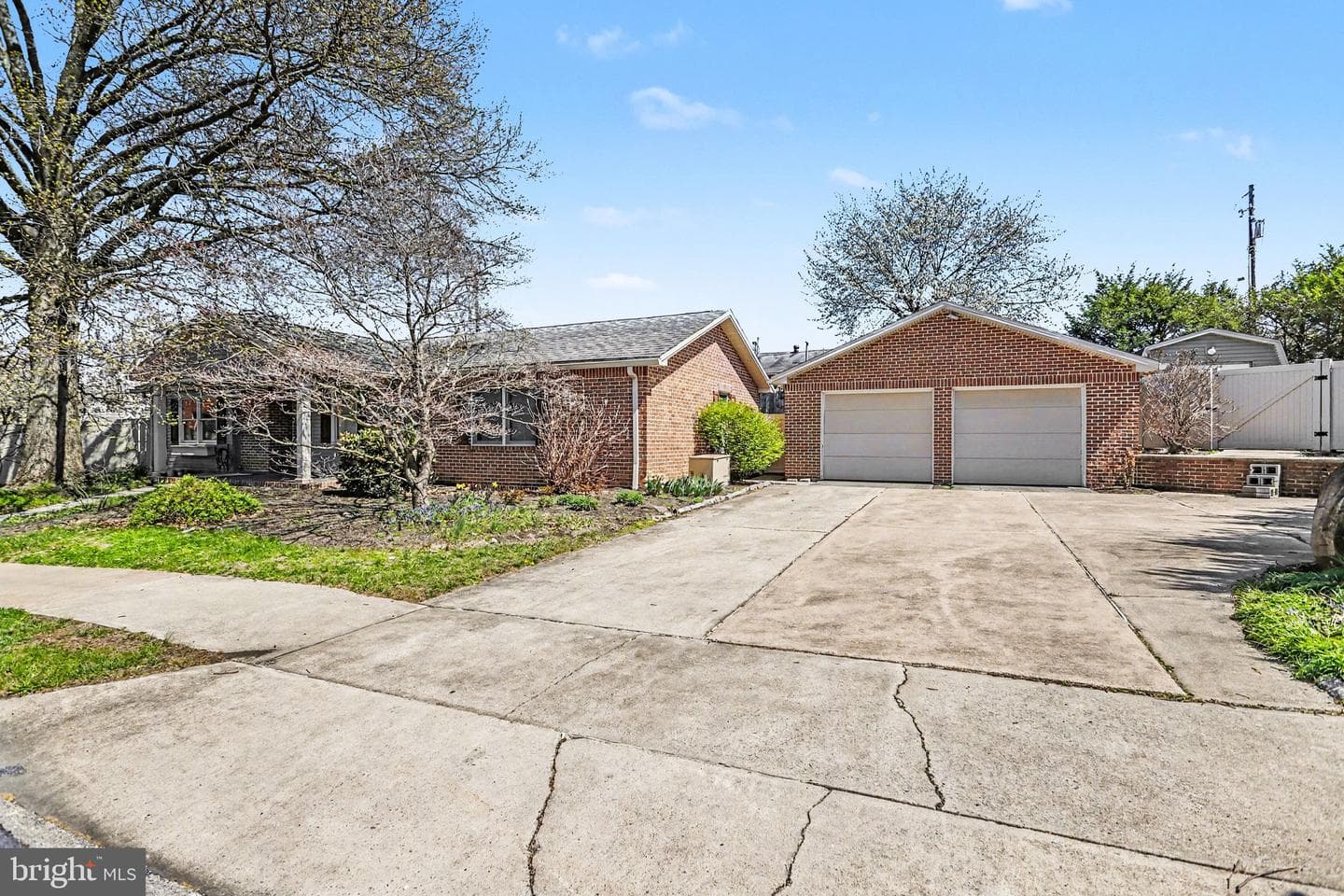 4620 North Road photo 3