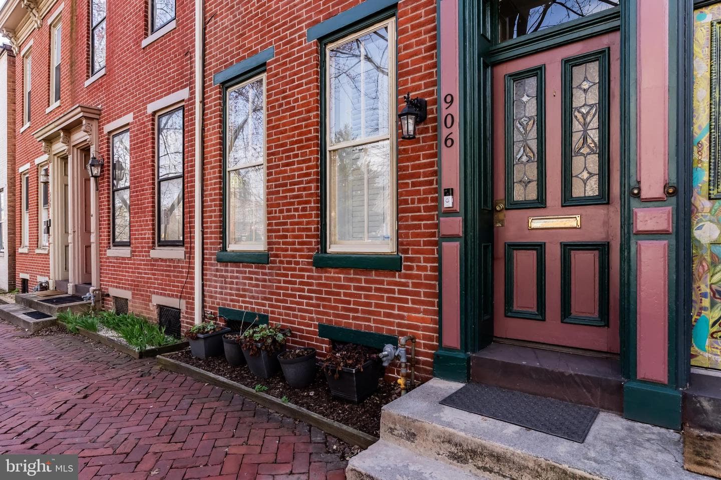 906 Green Street photo 2