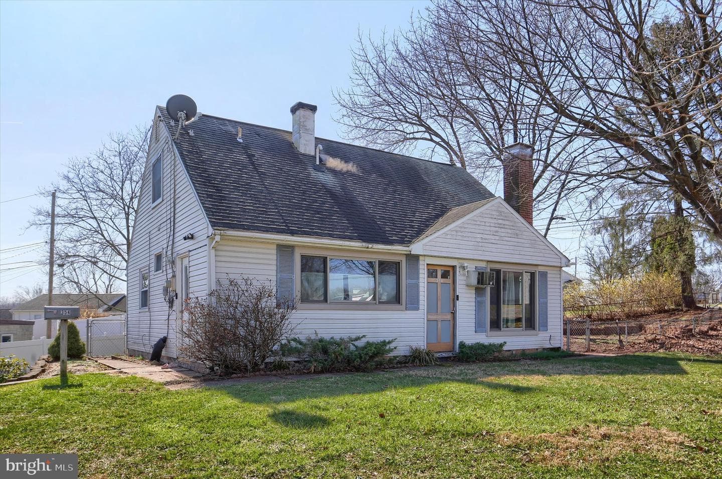 354 Cypress Drive photo 2