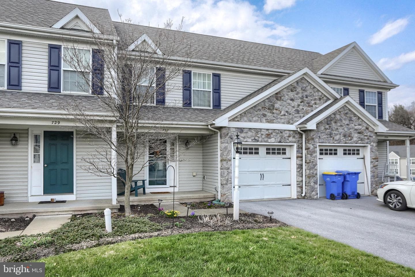727 Winding Lane photo 4