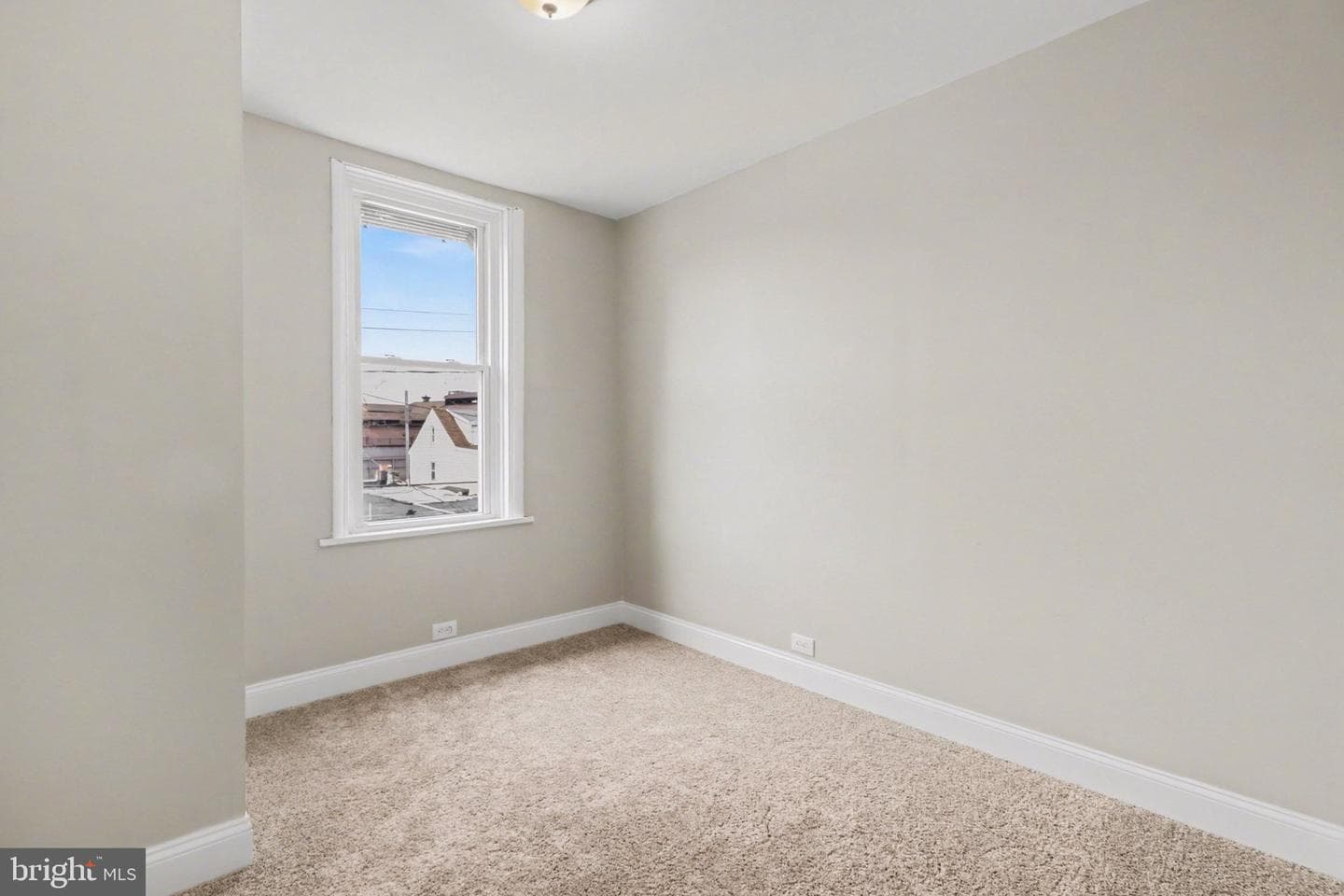 644 S 2nd Street photo 11