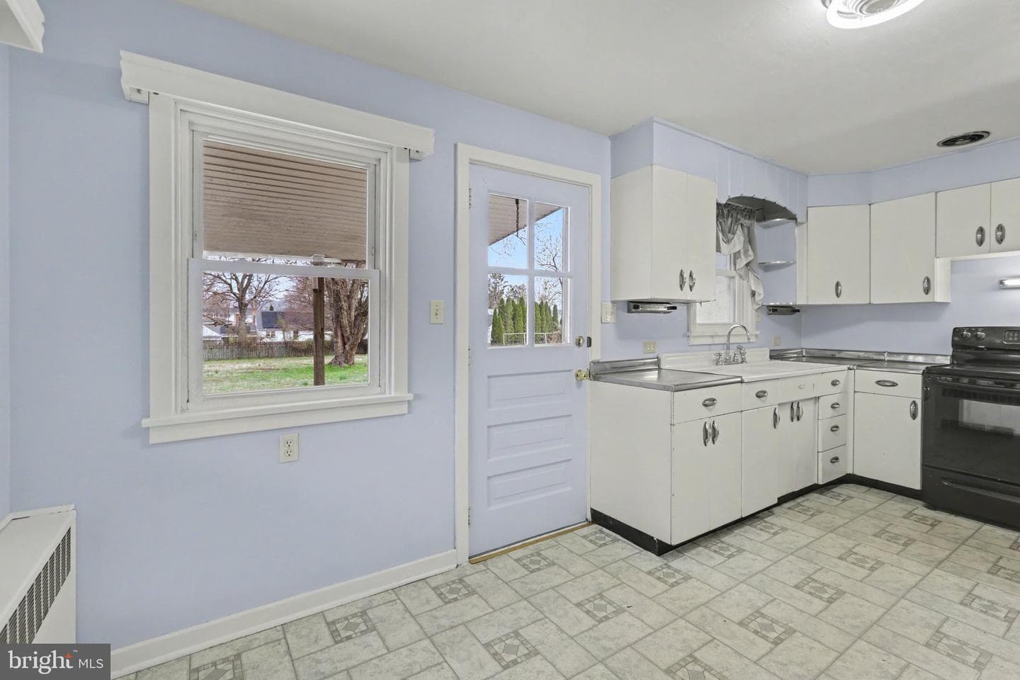 5512 Larkin Avenue photo 9