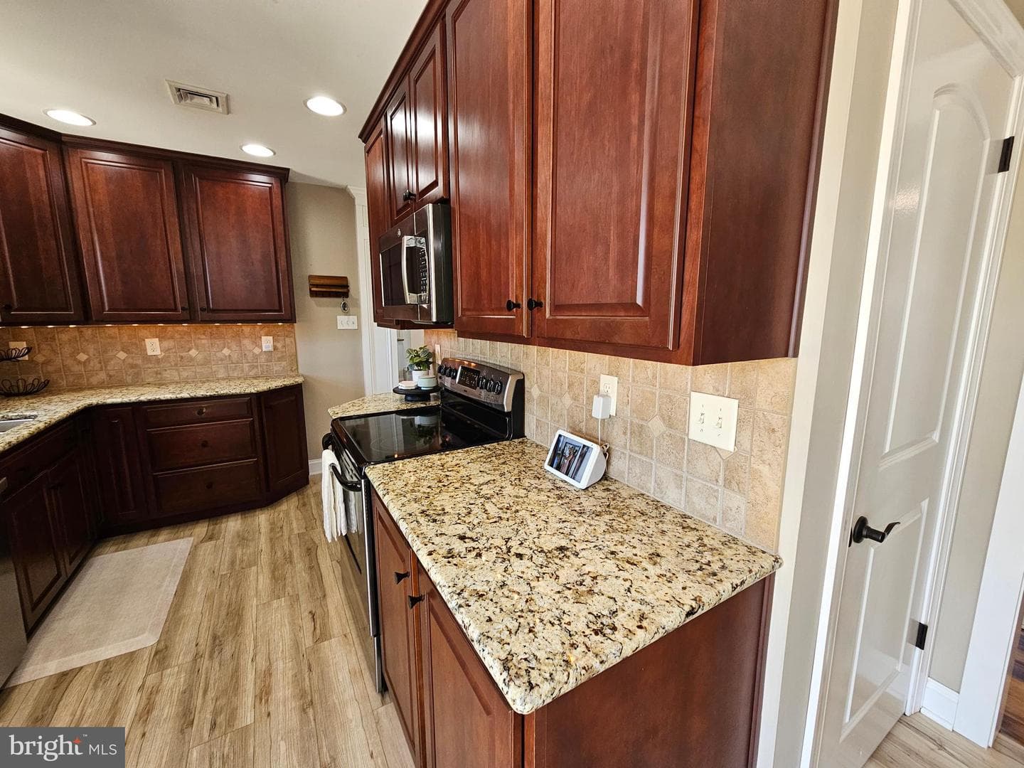6021 Devonshire Heights Road photo 18
