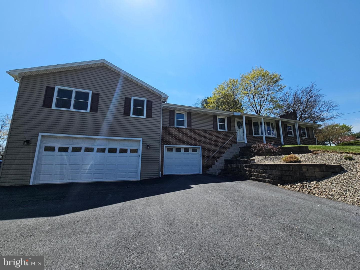 6021 Devonshire Heights Road photo 4
