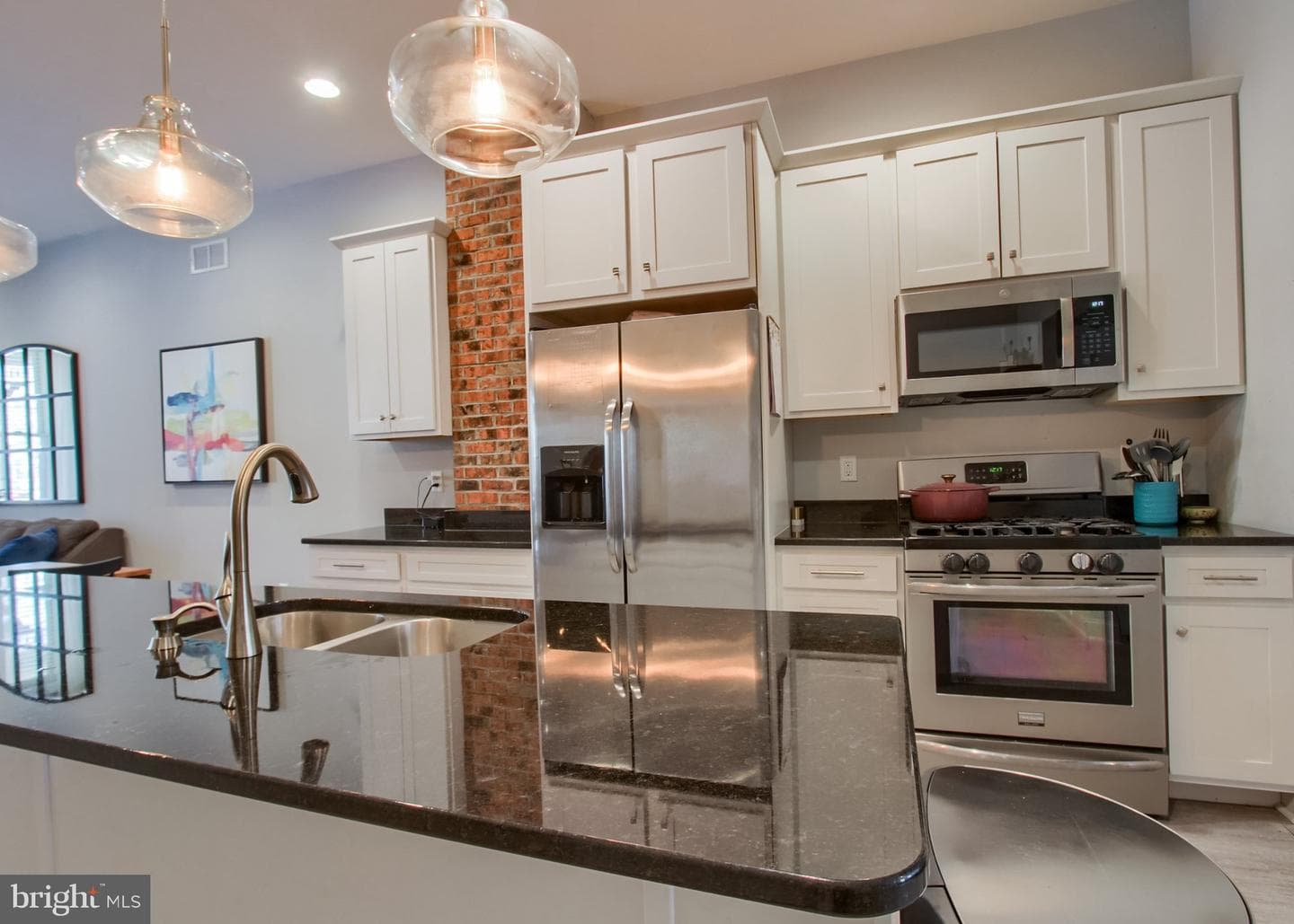 1730 Green Street photo 11