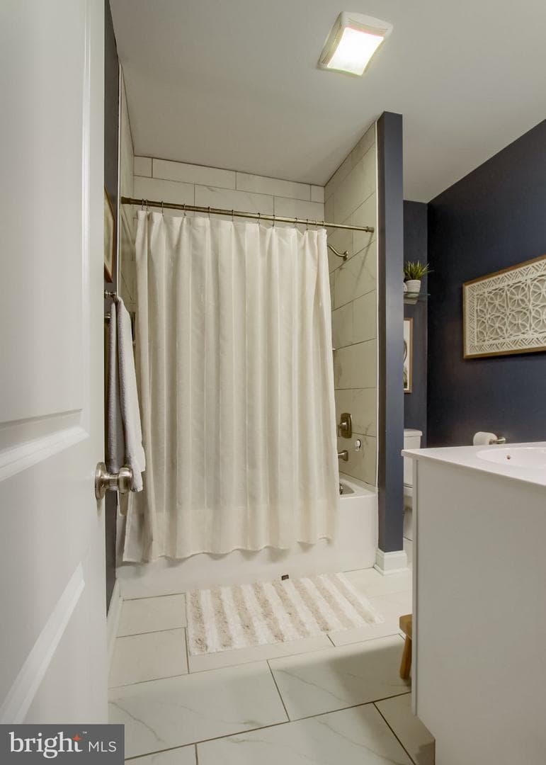 1730 Green Street photo 28